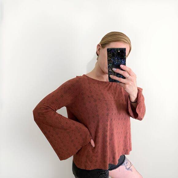 Anama Boho Printed Bell Sleeve Top Keyhole Back Flowy Size S EUC Contemporary - Picture 1 of 12